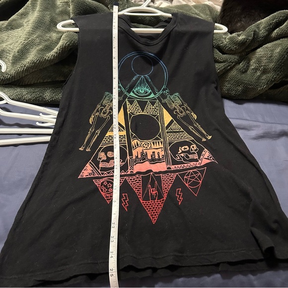 Truly Madly Deeply Skeleton Graphic Muscle Tee Urban Outfitters - Picture 10 of 11